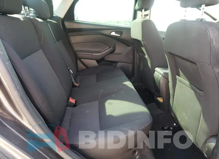 1FADP3F2XHL295681 Photo# 10