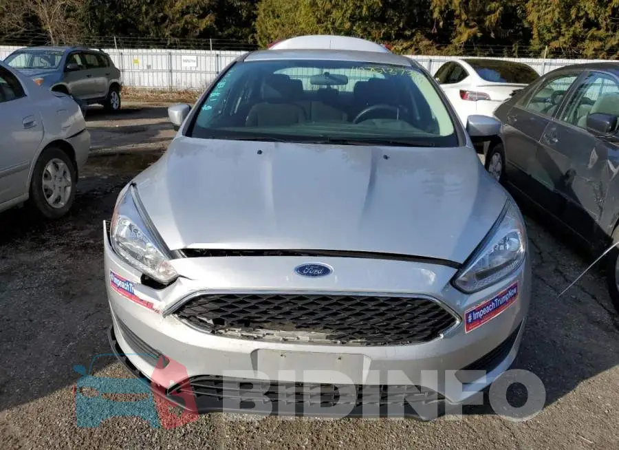1FADP3F2XJL237107 Photo# 5