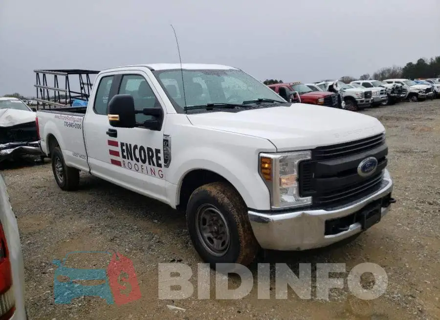 1FT7X2A6XKED89955 Photo# 4