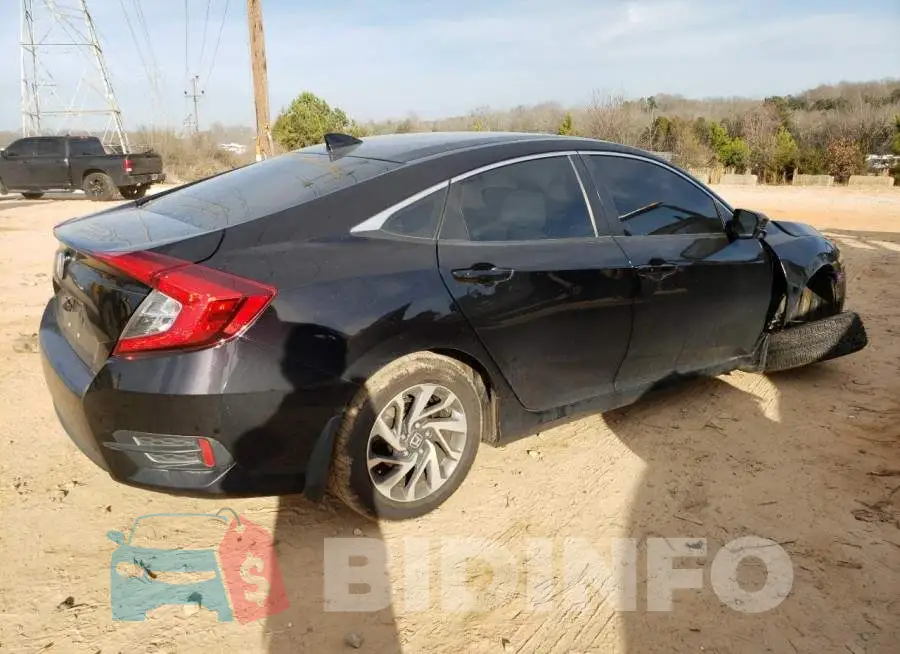 19XFC2F76HE013937 Photo# 3
