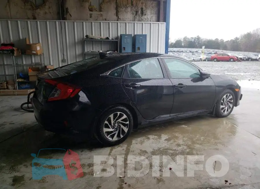 19XFC2F78HE011011 Photo# 3