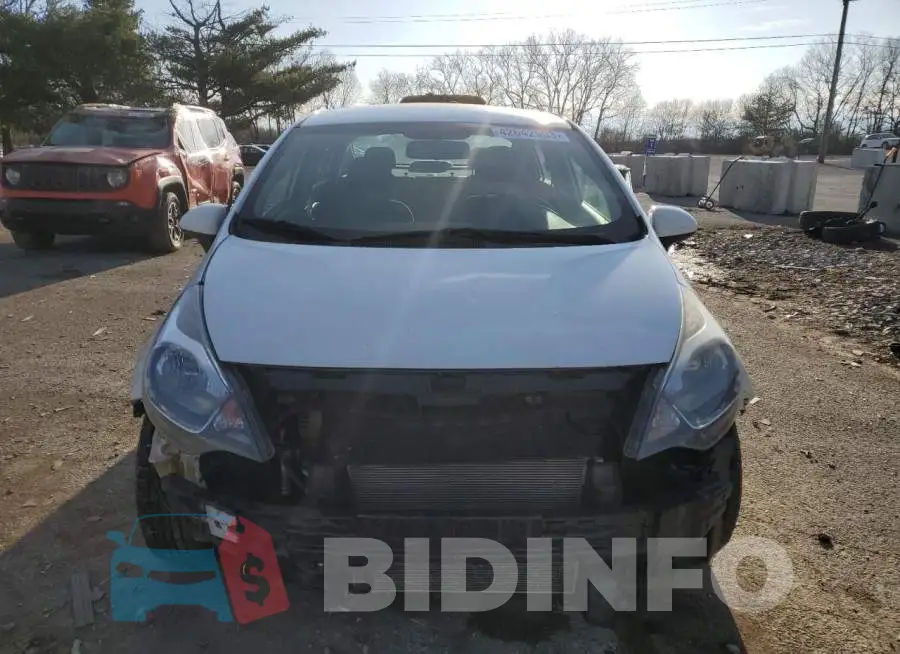 KNADM4A32G6536023 Photo# 5