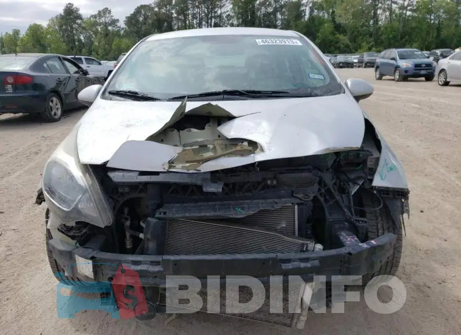 KNADM4A37G6641527 Photo# 5