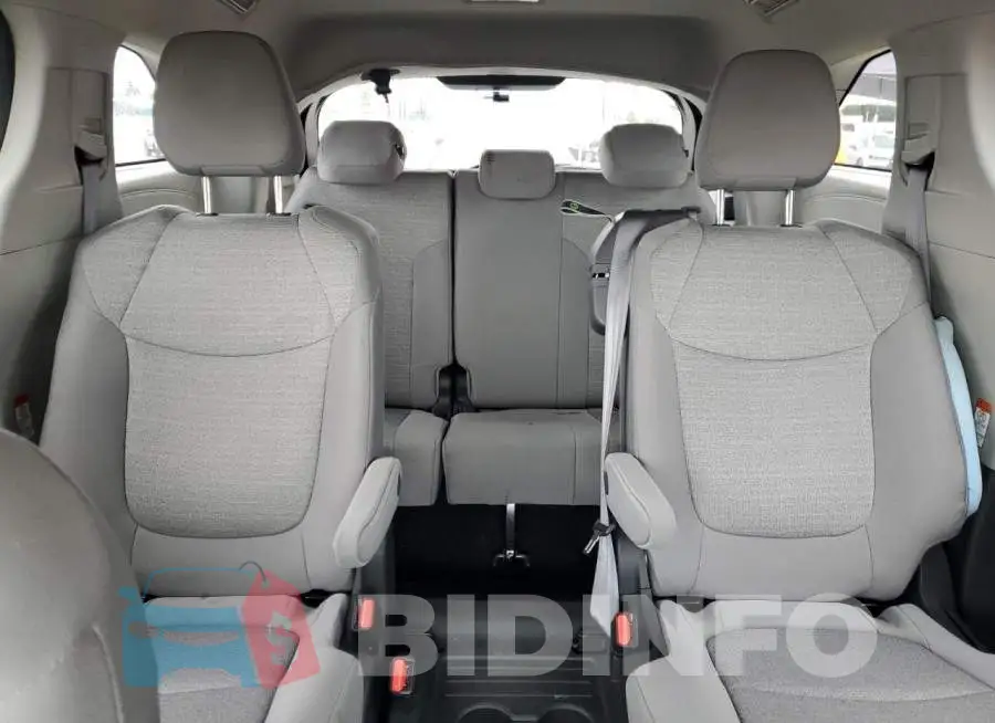 5TDBRKEC4NS088651 Photo# 10