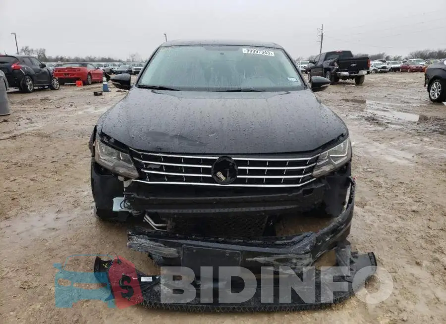 1VWDT7A34HC068979 Photo# 5