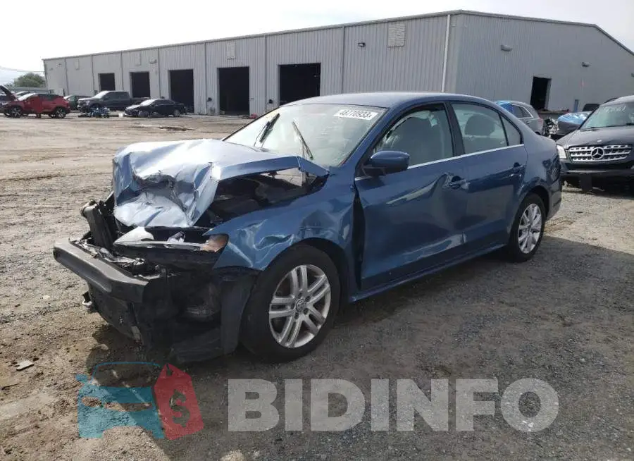 3VW2B7AJ2HM274714 Photo# 1