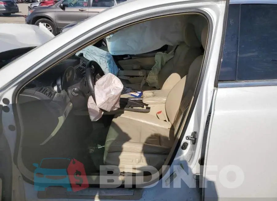 19UUA8F57EA002959 Photo# 7