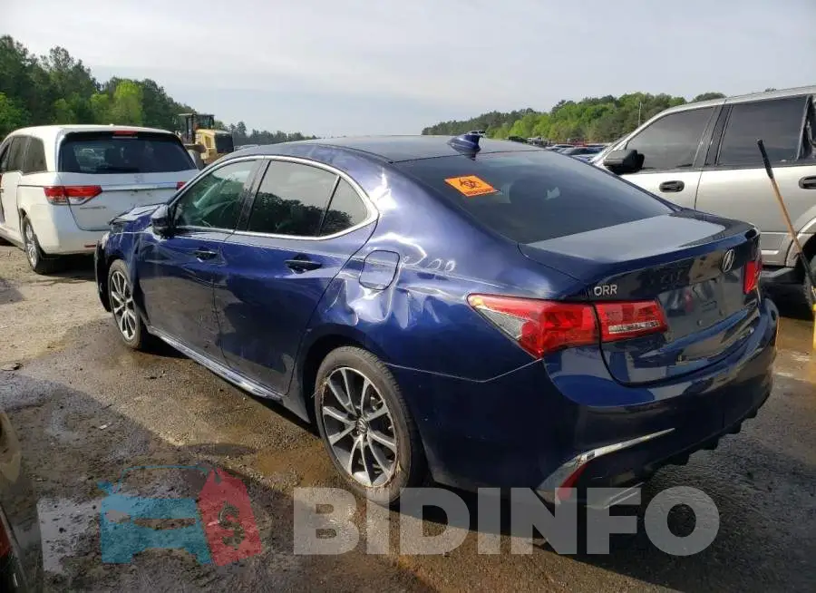 19UUB2F59JA012395 Photo# 2