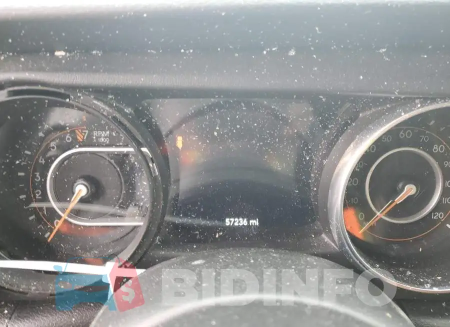 1C4HJXEG6JW135898 Photo# 9