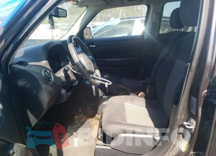1C4NJPBB4HD103372 Photo# 7