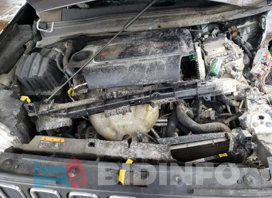 ZACCJAAB2HPE70018 Photo# 11