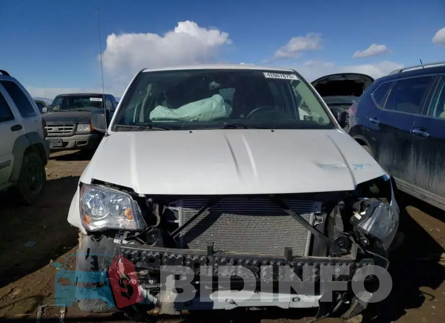 2C4RDGBG2KR752144 Photo# 5