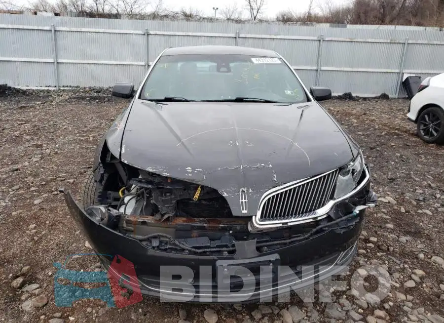 1LNHL9EK5EG602976 Photo# 5
