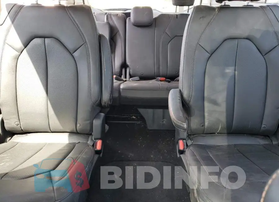 2C4RC1BGXLR283418 Photo# 10