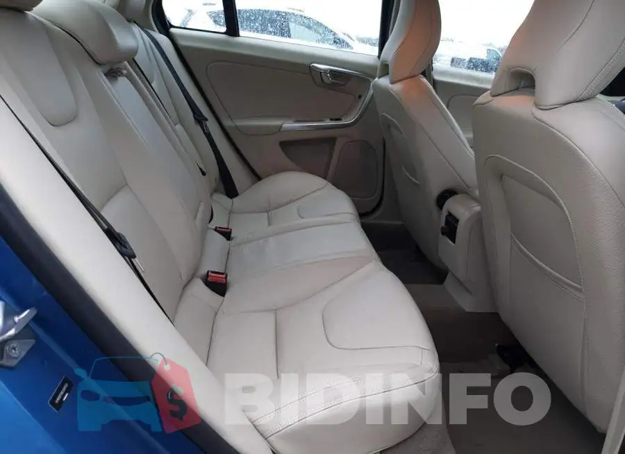 YV1612FS5E2281133 Photo# 10