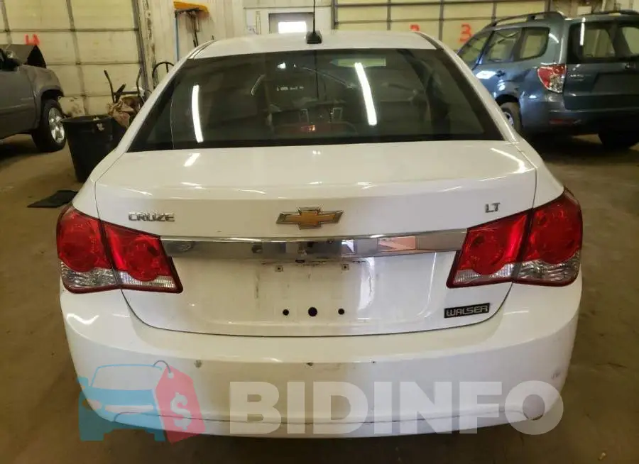 1G1PE5SB2G7167577 Photo# 6