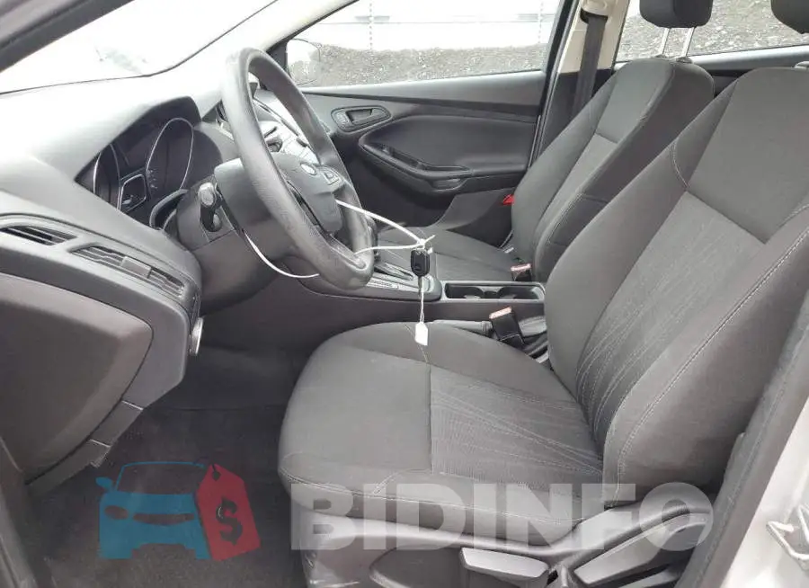 1FADP3E25GL242886 Photo# 7