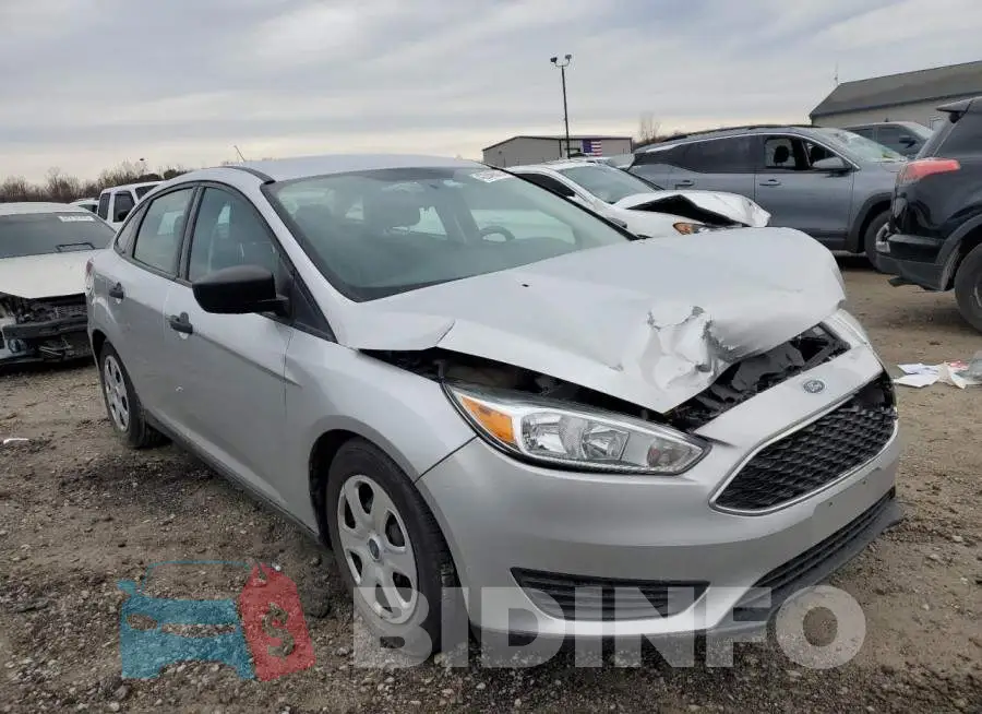 1FADP3E25GL242886 Photo# 4