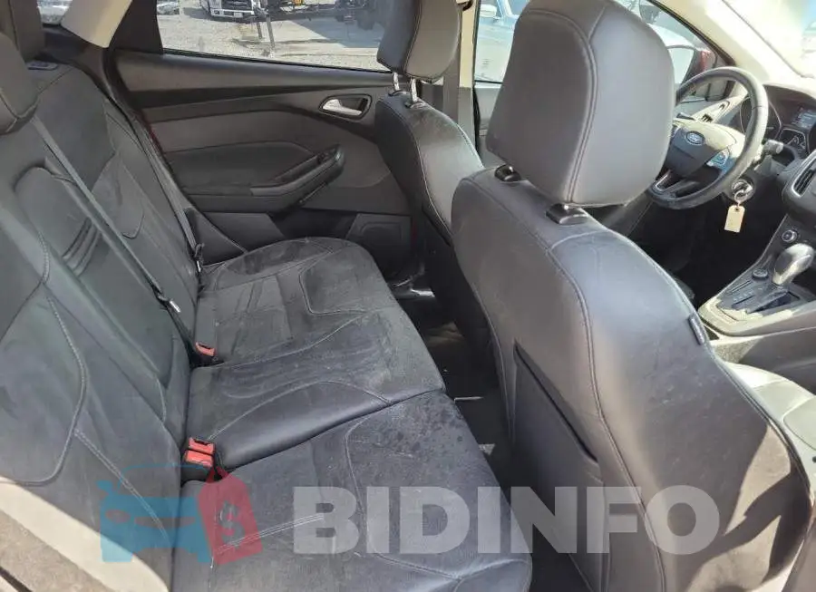 1FADP3F26GL354563 Photo# 6
