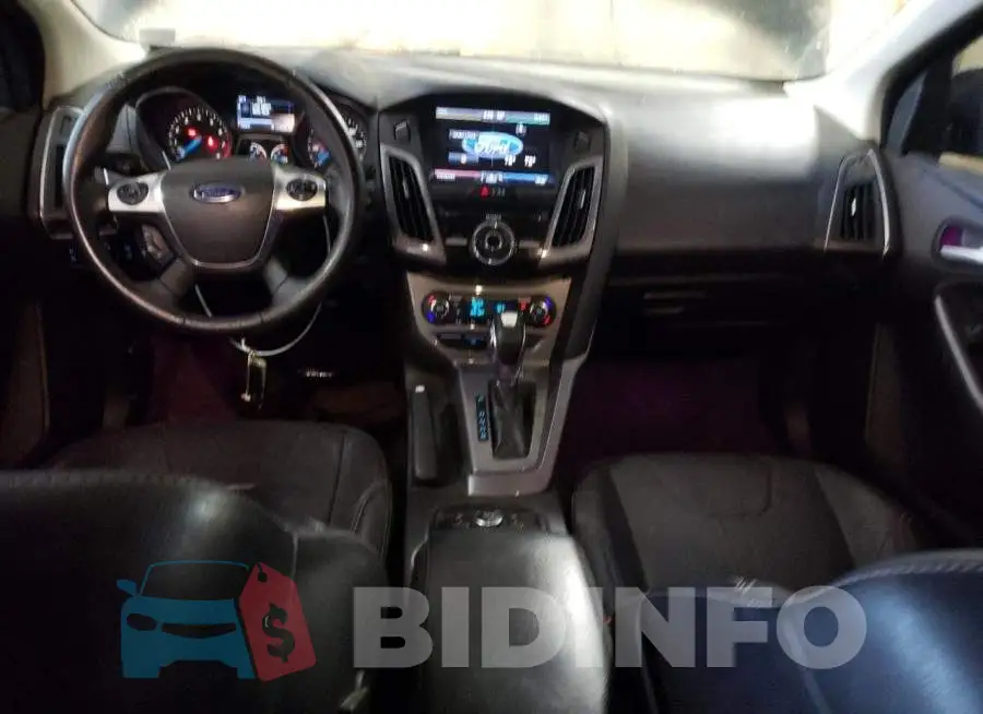 1FADP3N20EL383894 Photo# 8