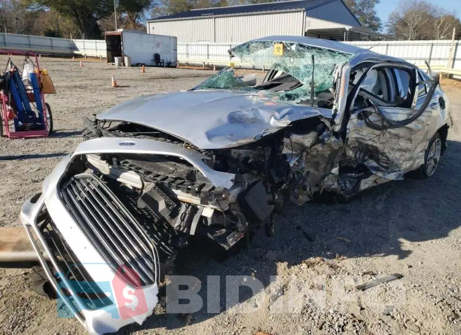 3FA6P0HD7GR332417 Photo# 2
