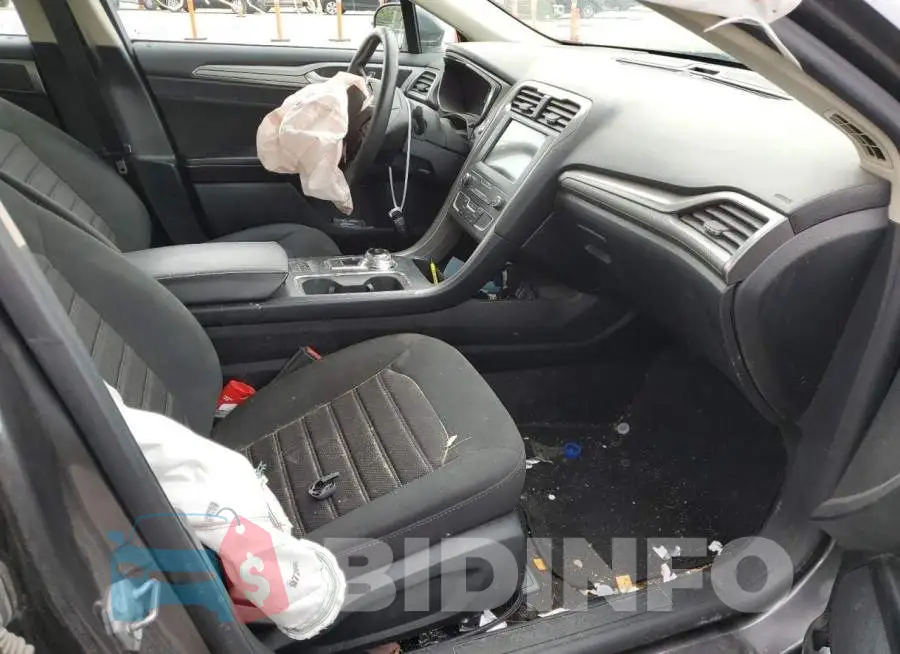 3FA6P0HDXLR220107 Photo# 5