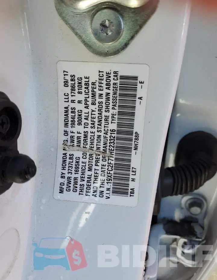 19XFC2F77HE233216 Photo# 12