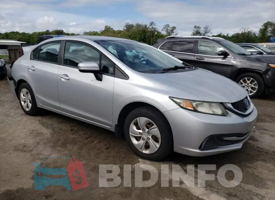 2HGFB2F53EH516473 Photo# 4