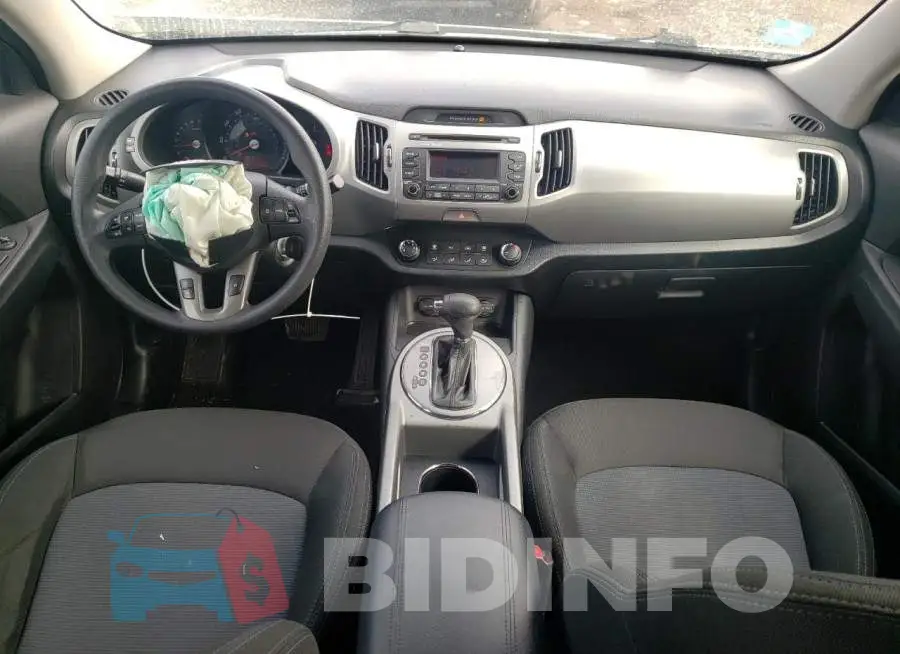 KNDPB3AC8G7796713 Photo# 8