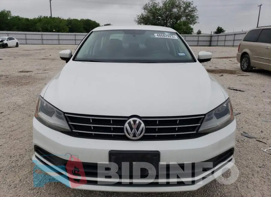 3VW2B7AJ9JM227962 Photo# 5