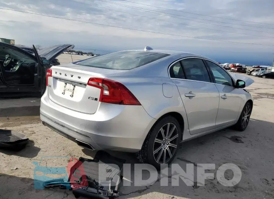 LYV402TK2HB127437 Photo# 3