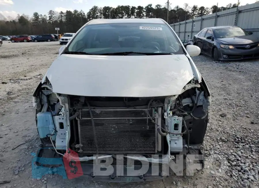 JTDKN3DU8F0472691 Photo# 5
