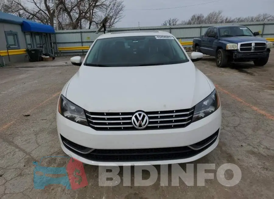 1VWBN7A34EC082975 Photo# 5
