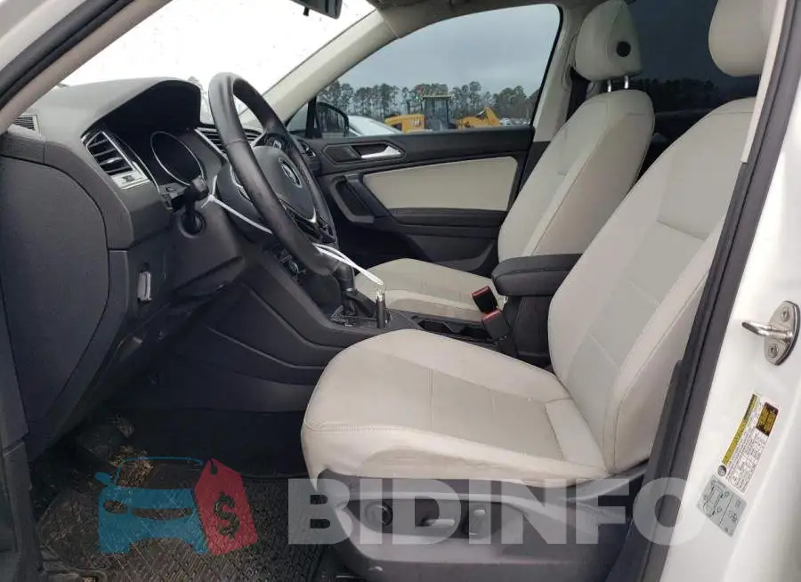 3VV3B7AX6KM056747 Photo# 7