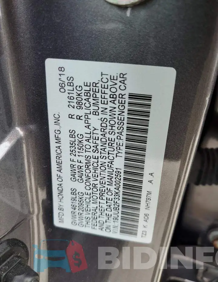19UUB2F33KA002591 Photo# 12