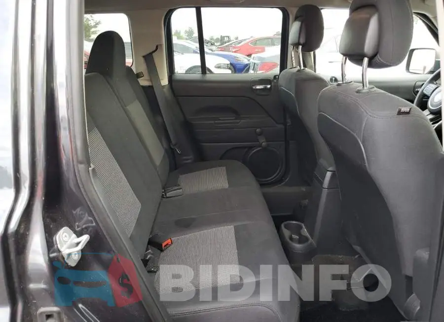 1C4NJPBAXED785547 Photo# 11