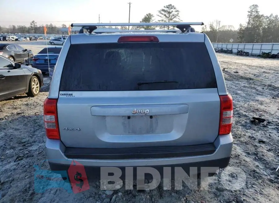 1C4NJRBB7ED841027 Photo# 6