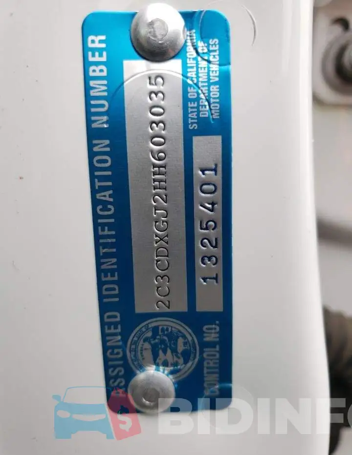 2C3CDXGJ2HH603035 Photo# 12
