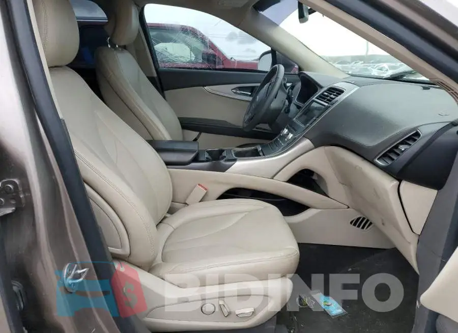 2LMPJ6J99KBL31091 Photo# 7