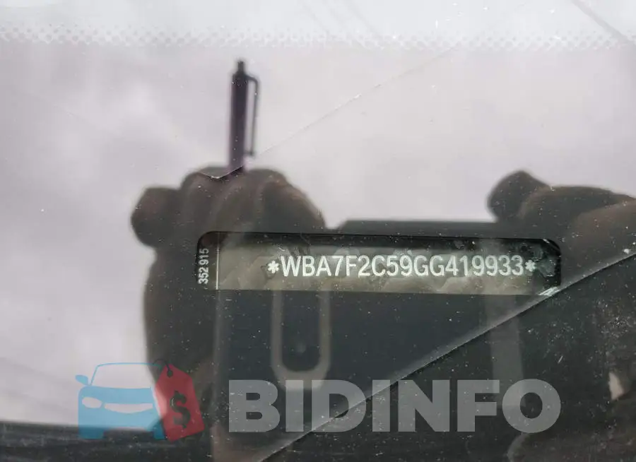 WBA7F2C59GG419933 Photo# 12