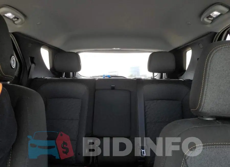 2GNAXUEVXK6242517 Photo# 10