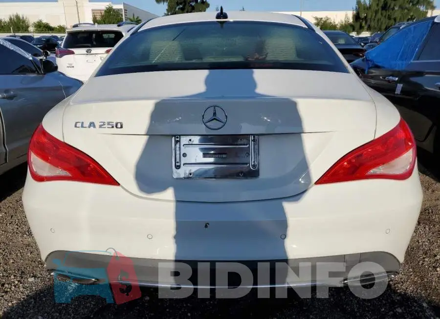 WDDSJ4EB3JN516709 Photo# 6