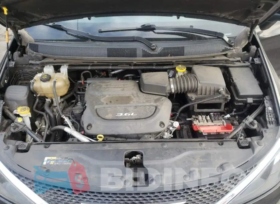 2C4RC1DG9JR148635 Photo# 12