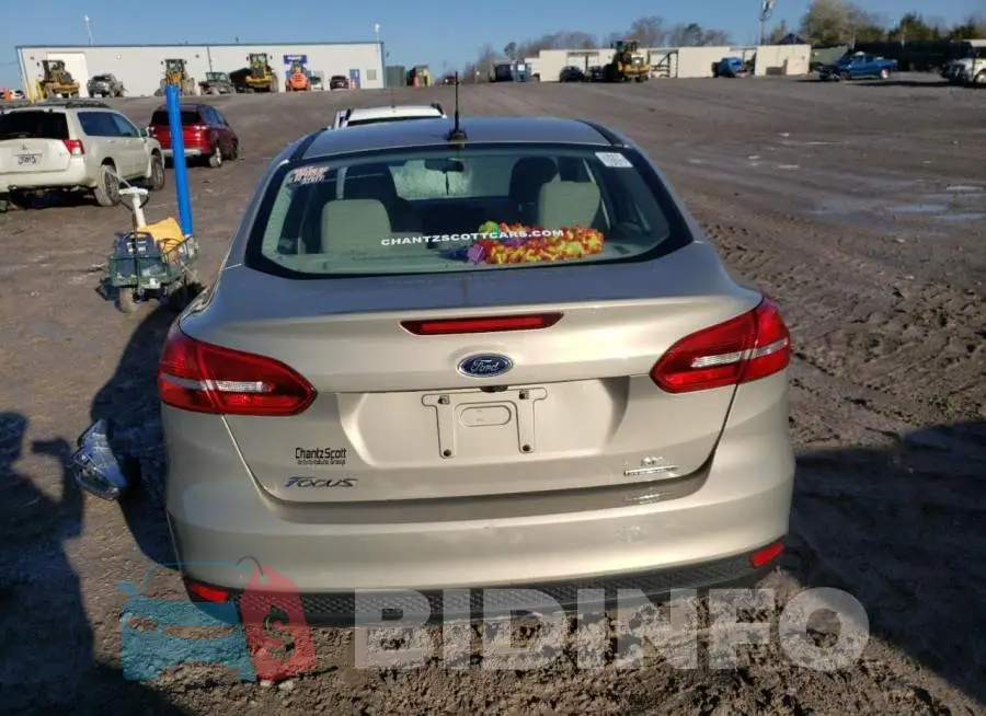 1FADP3F20GL355515 Photo# 6