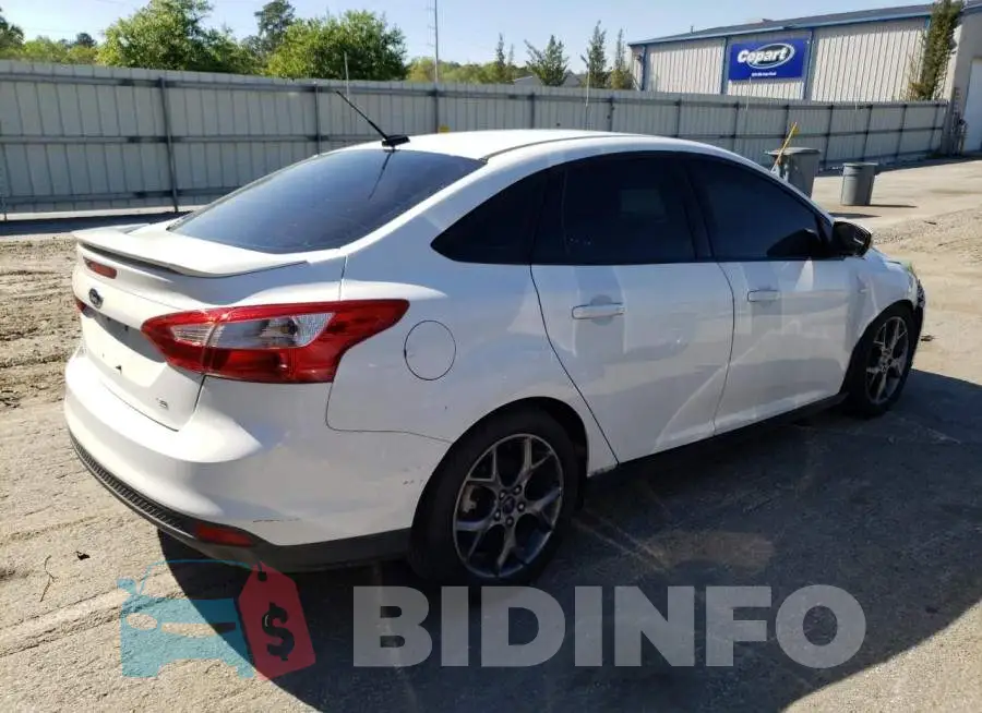 1FADP3F23EL337779 Photo# 3