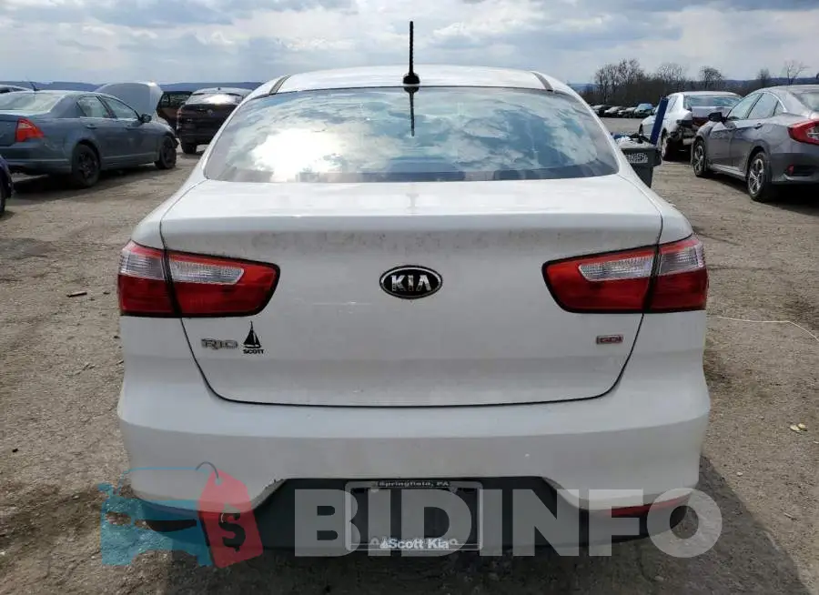 KNADM4A34G6688272 Photo# 6