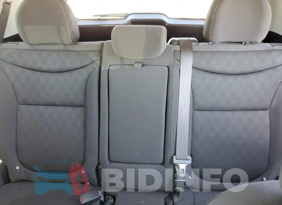 KNDJN2A26E7704476 Photo# 10