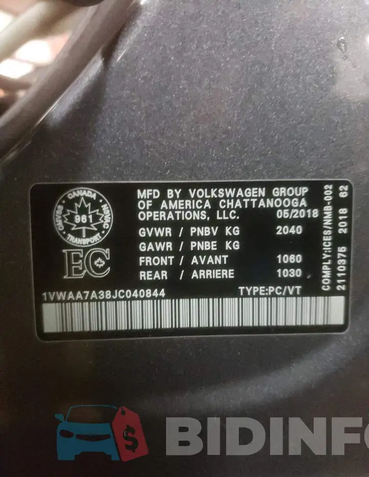 1VWAA7A38JC040844 Photo# 13