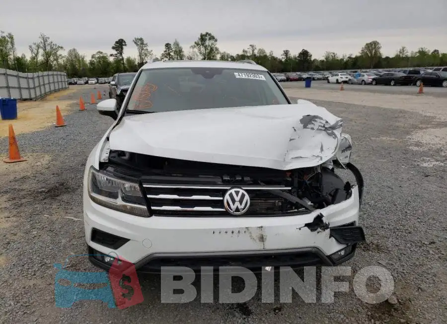 3VV3B7AX5LM106832 Photo# 5
