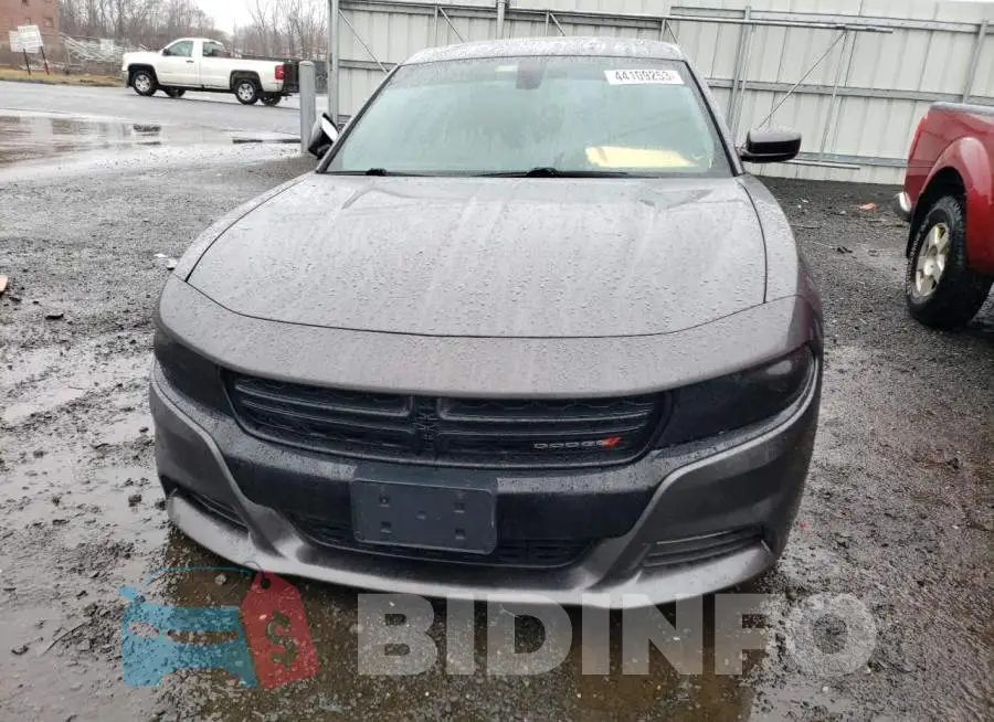 2C3CDXHG0GH305844 Photo# 5